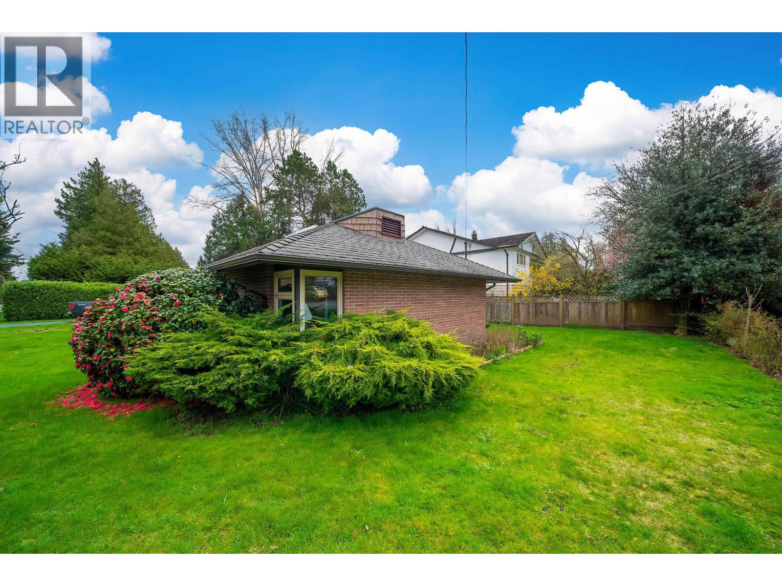 5186 10a Avenue Property Photo 36