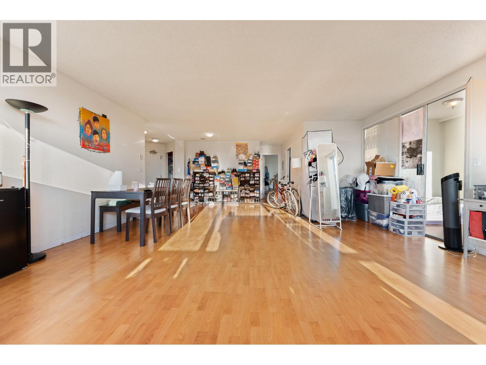 1301 2628 Ash Street Property Photo 4