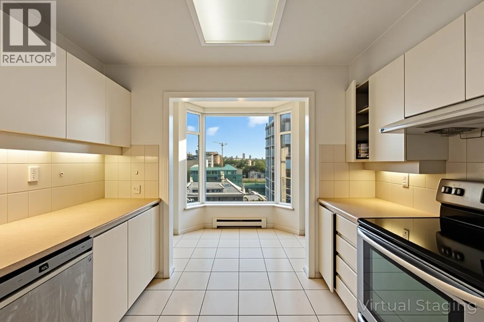 1301 2628 Ash Street Property Photo 5