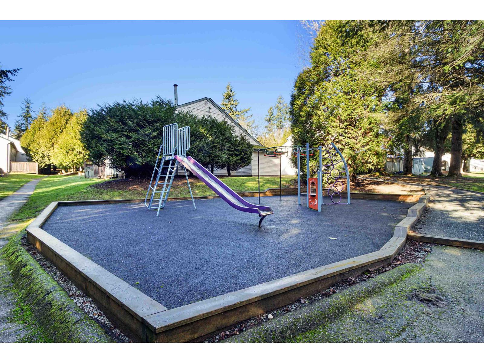 77 6657 138 Street Property Photo 20
