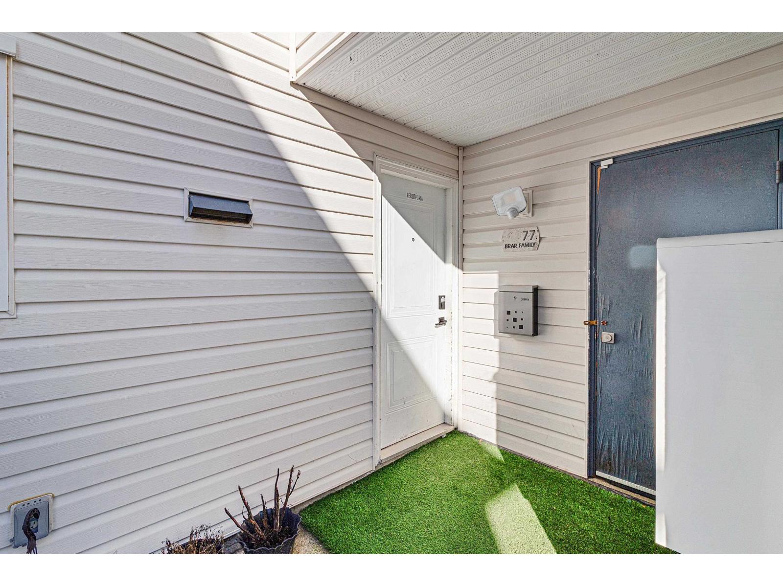 77 6657 138 Street Property Photo 25