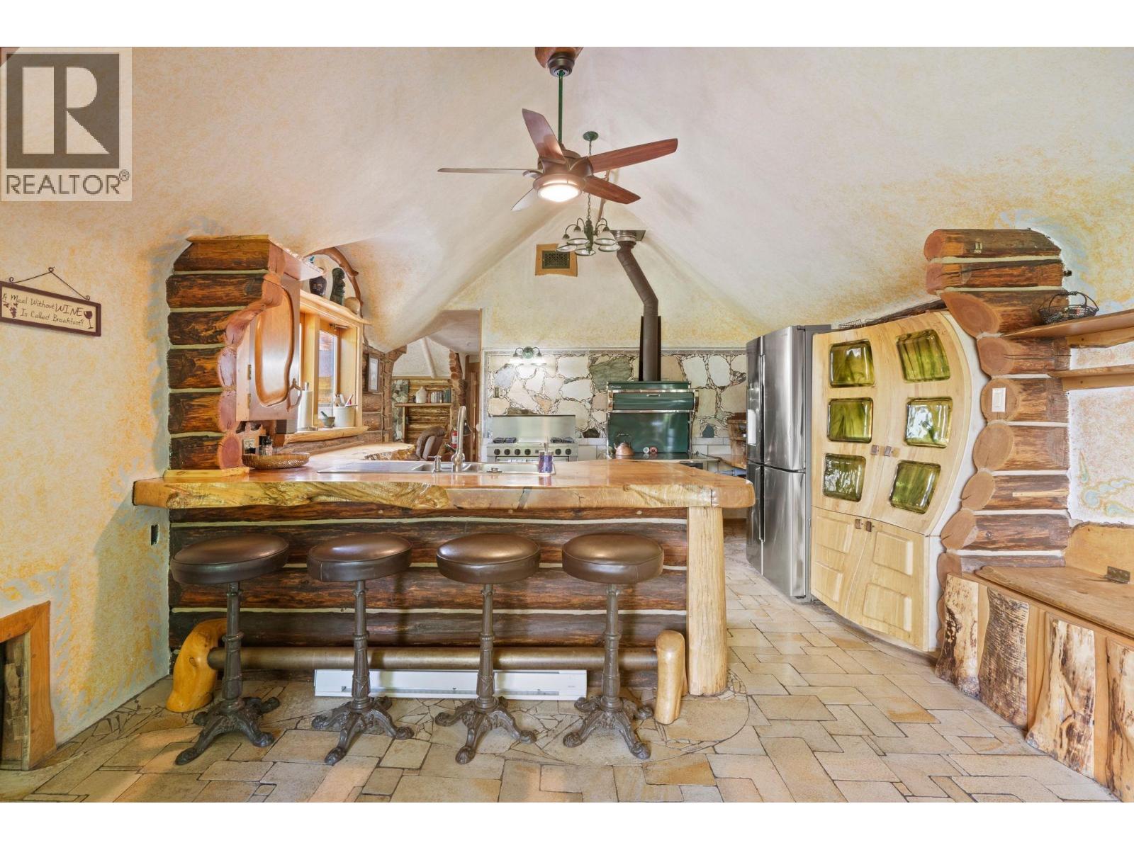 20100 Highline Road Property Photo 18