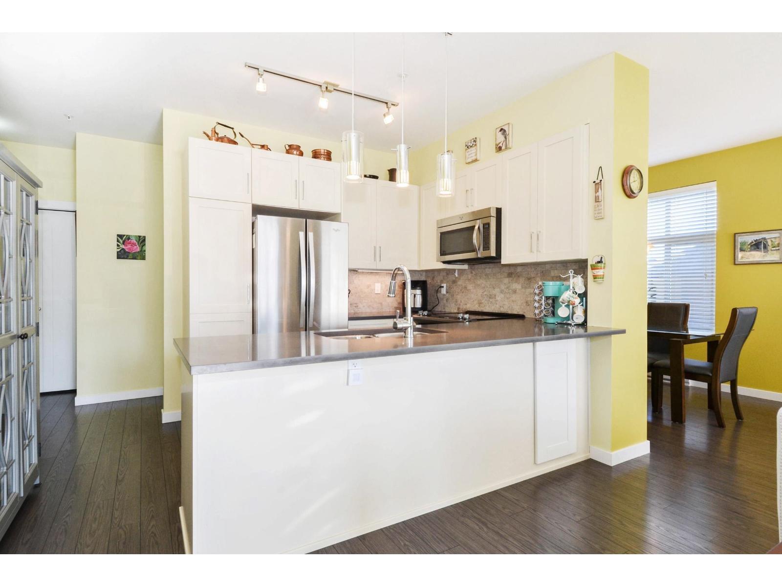 411 2855 156 Street Property Photo 3