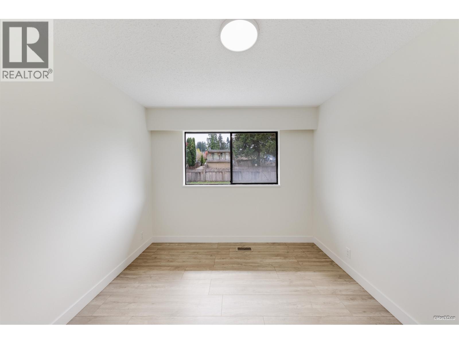 7942 Lakefield Drive Property Photo 15