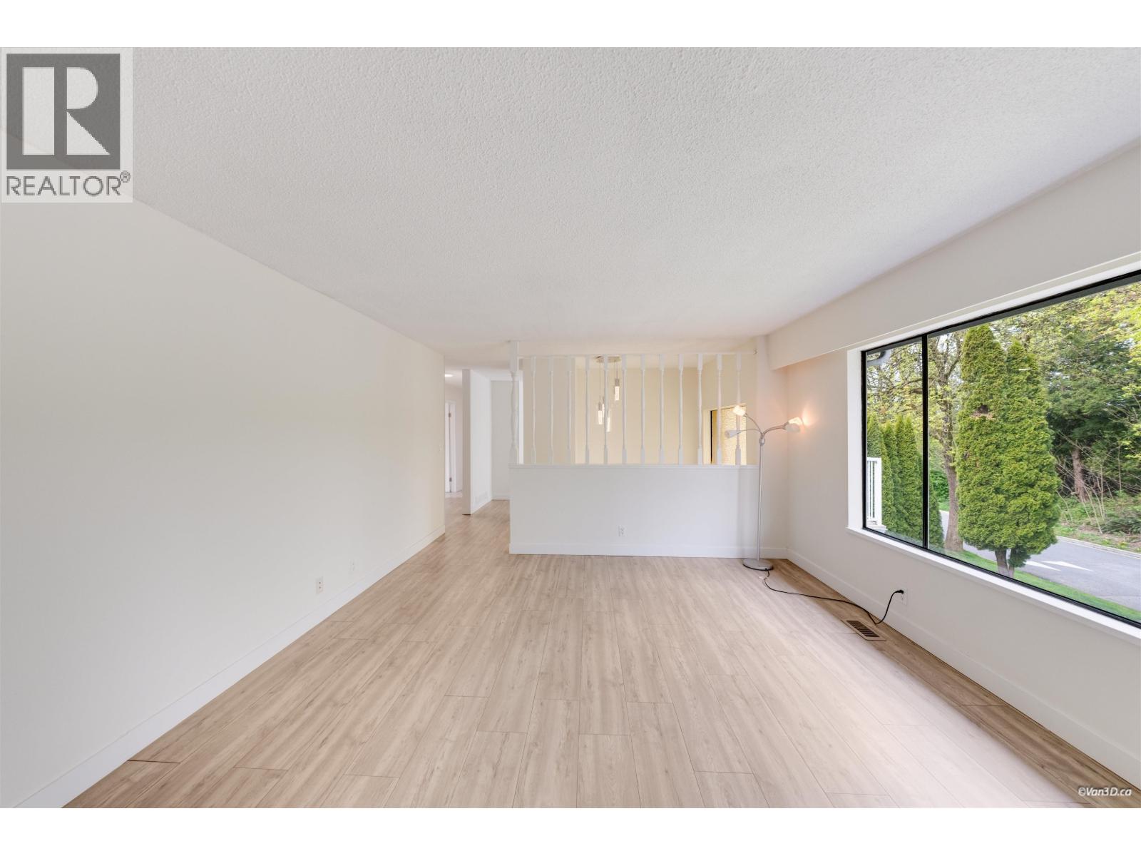 7942 Lakefield Drive Property Photo 21