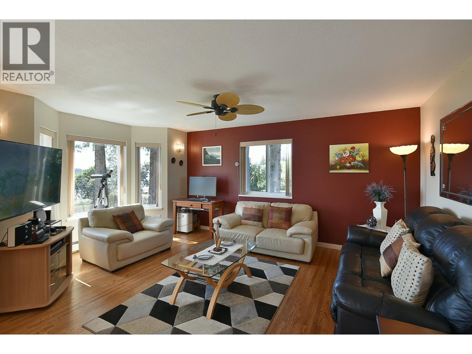 6502 Sunshine Coast Highway Property Photo 2