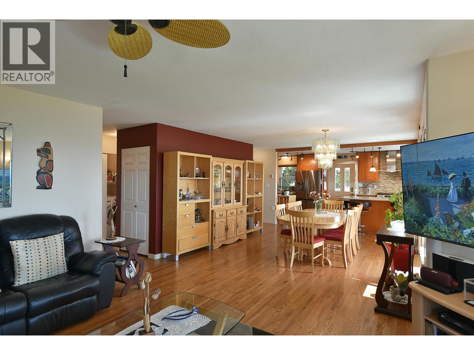 6502 Sunshine Coast Highway Property Photo 3