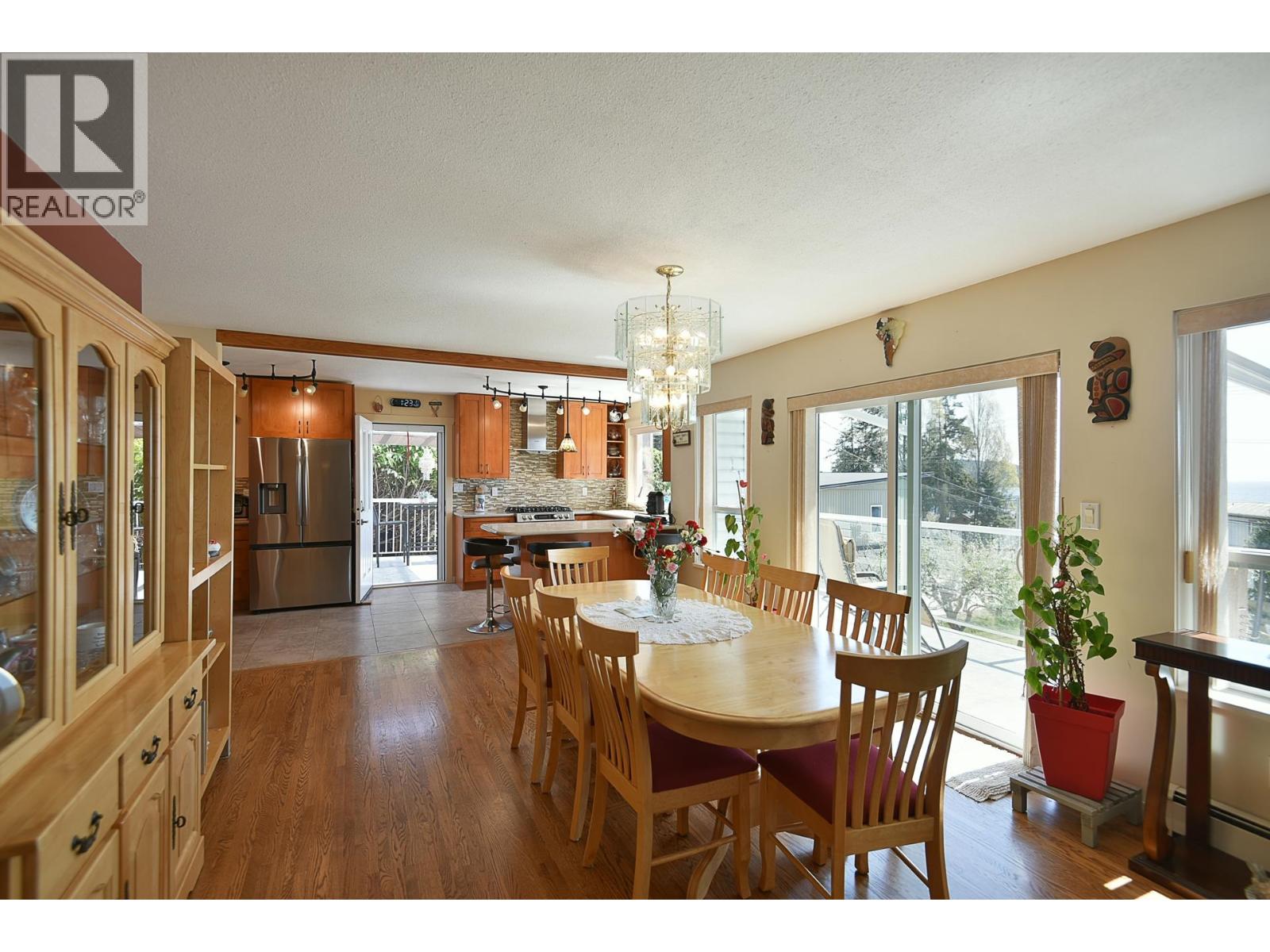 6502 Sunshine Coast Highway Property Photo 4