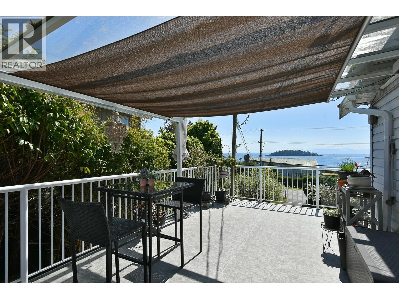 6502 Sunshine Coast Highway Property Photo 8
