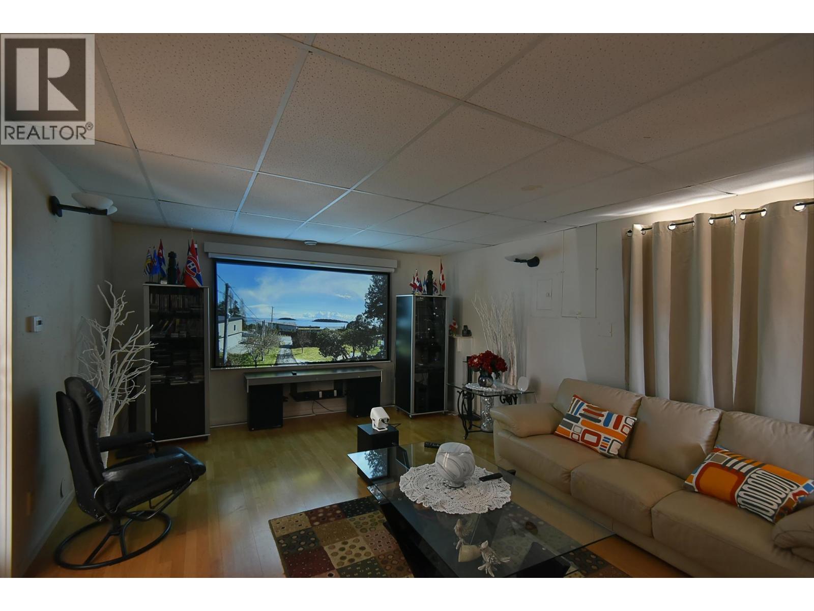 6502 Sunshine Coast Highway Property Photo 21