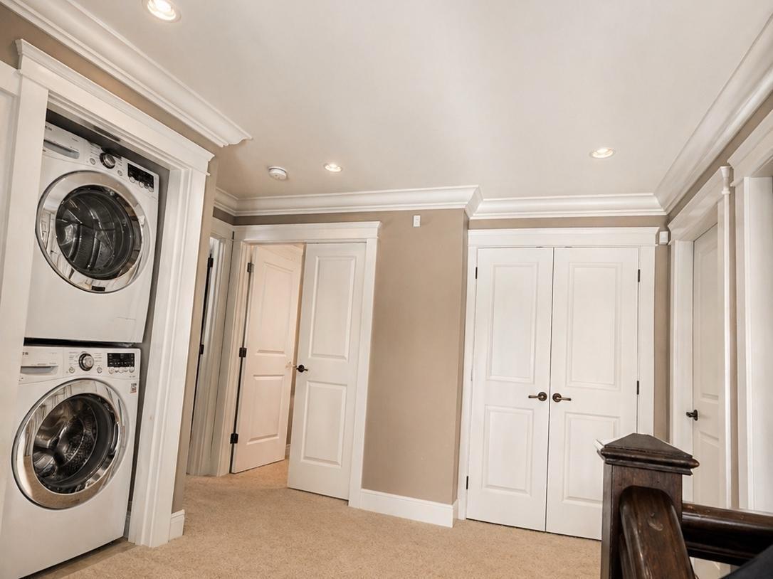 5911 139a Street Property Photo 17