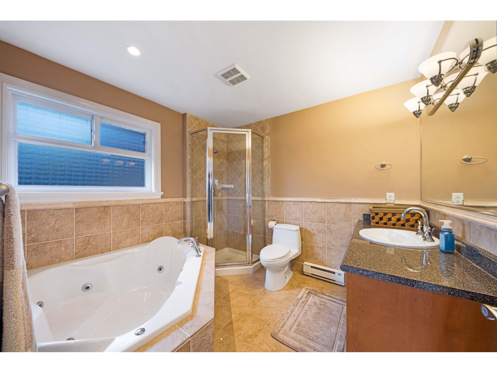 17015 86a Avenue Property Photo 24