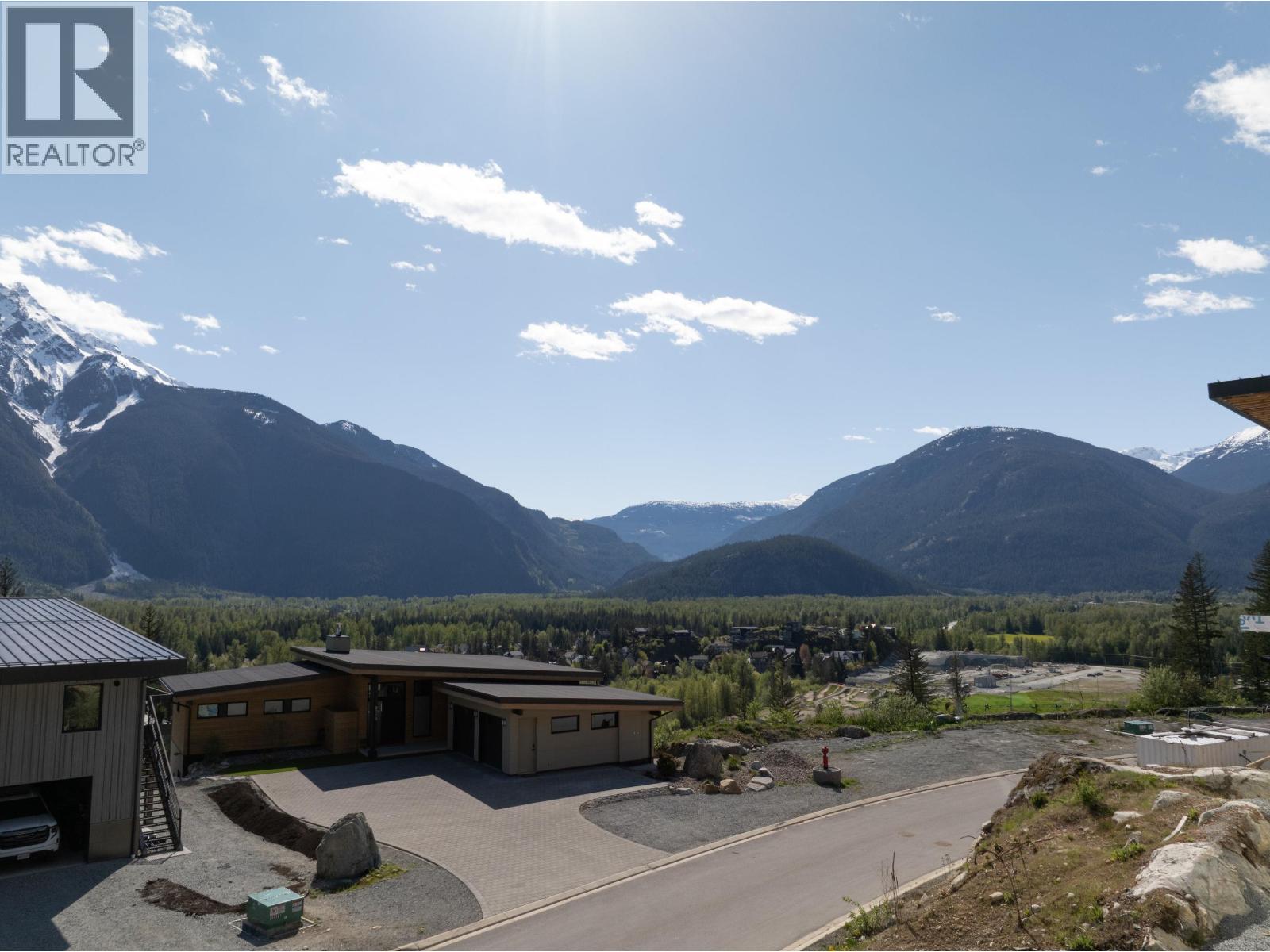 8207 Merlot Peak Drive Property Photo 13