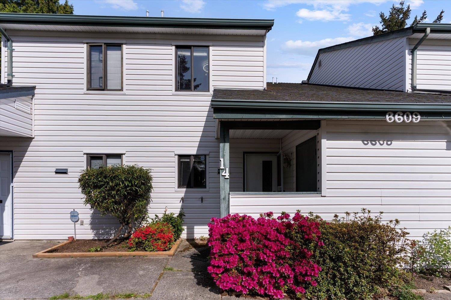 14 6609 138 Street Property Photo 2