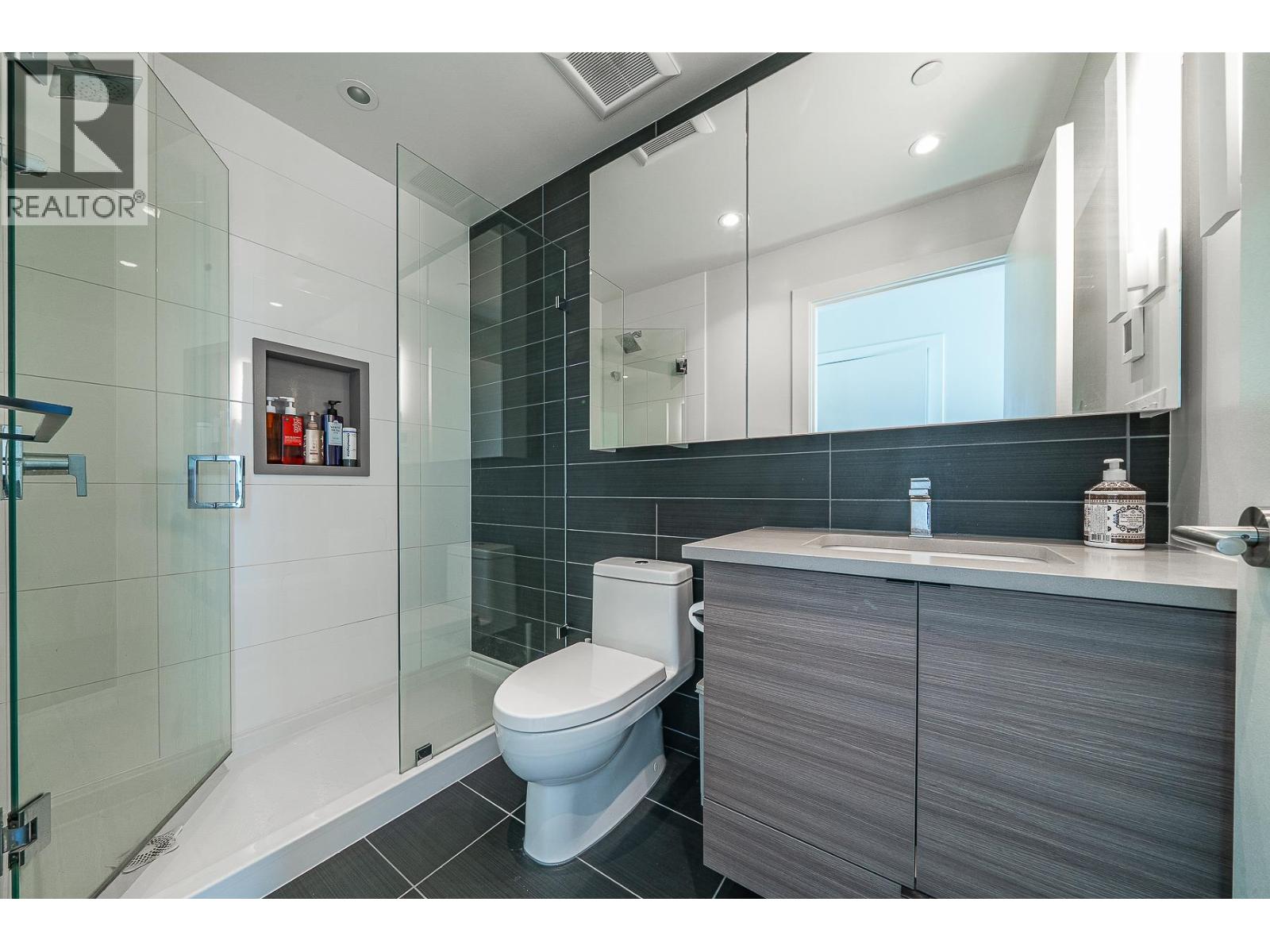 1402 3438 Sawmill Crescent Property Photo 17