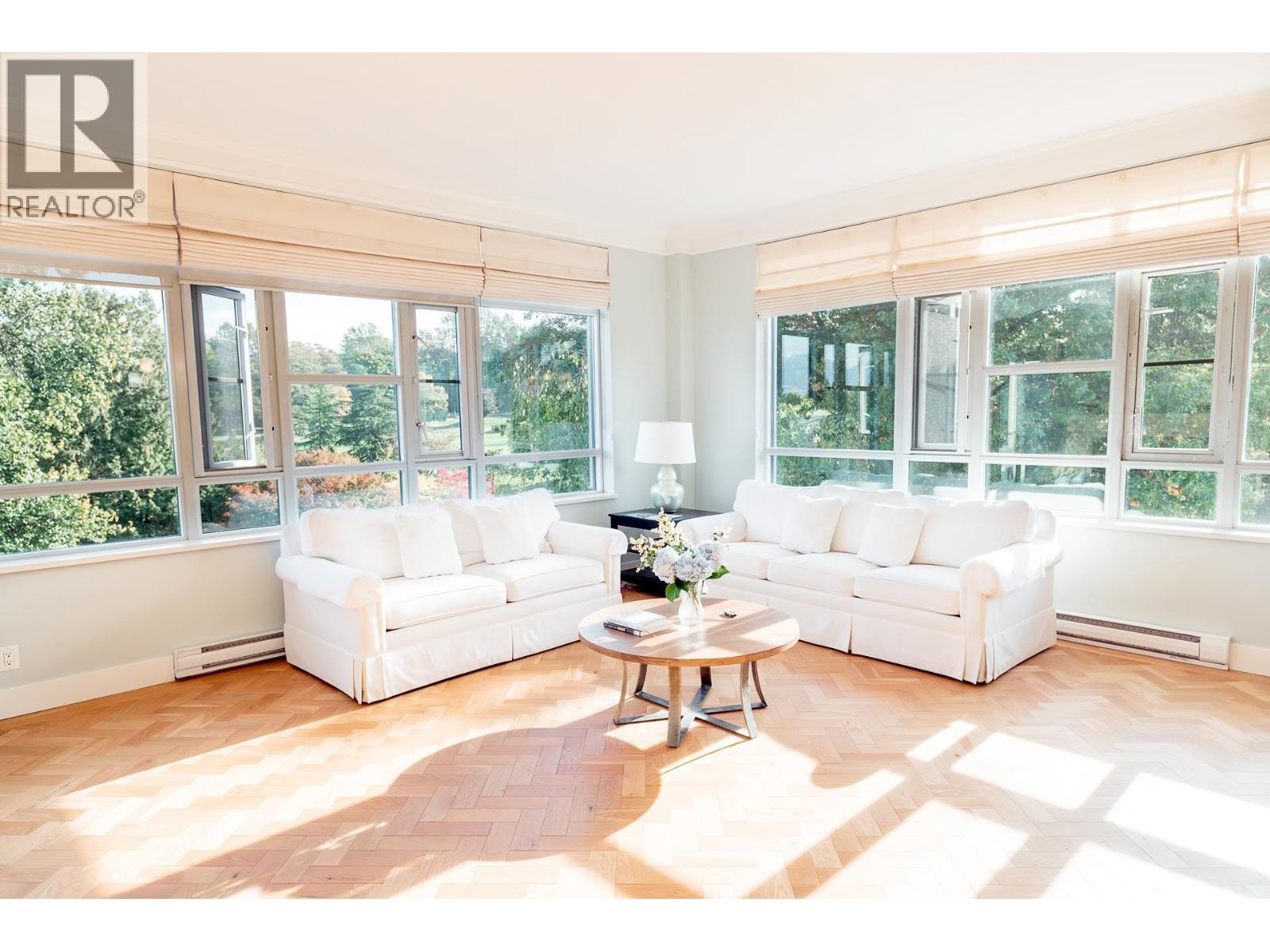 501 4685 VALLEY DRIVE Property Photo 1