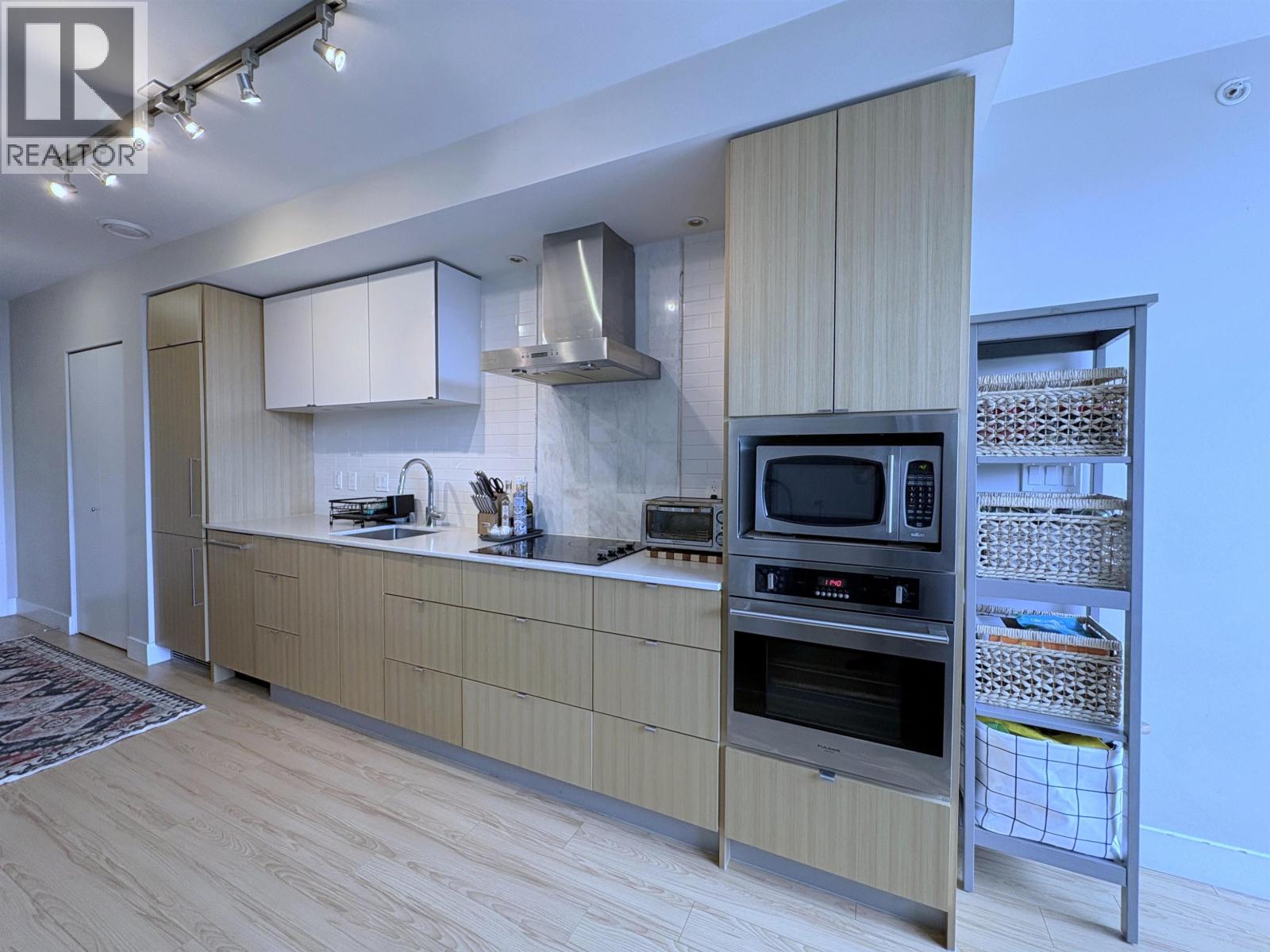 309 159 W 2nd Avenue Property Photo 12