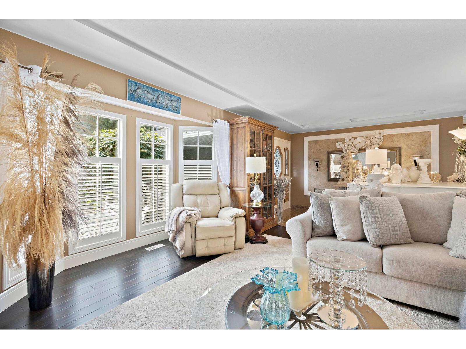 62525 Airport Road Property Photo 2