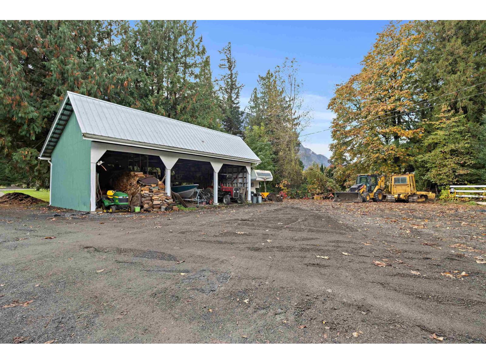 62525 Airport Road Property Photo 15