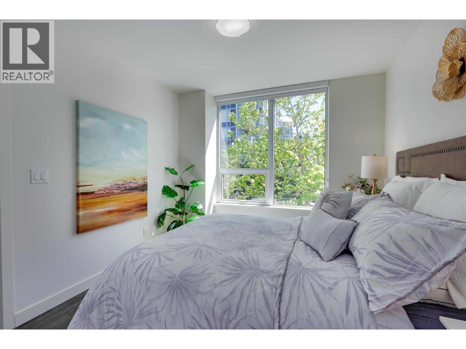 708 7468 Lansdowne Road Property Photo 16