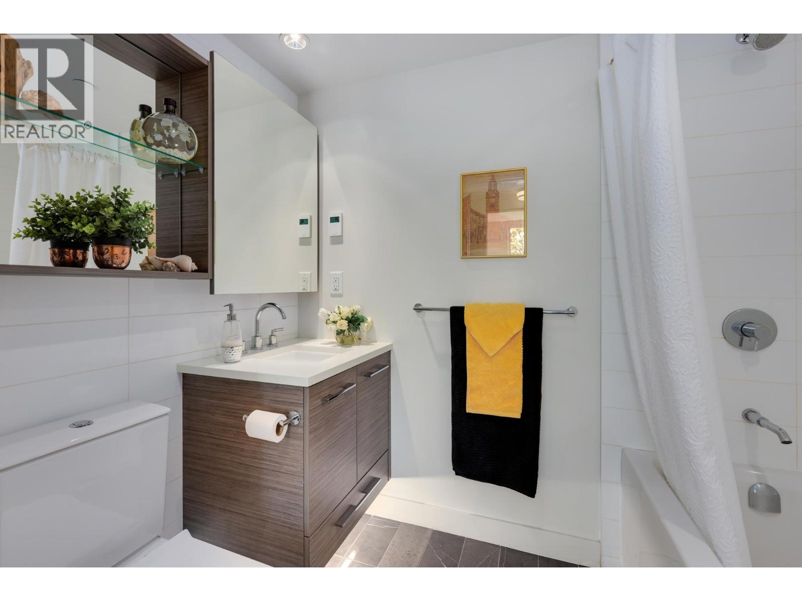 708 7468 Lansdowne Road Property Photo 19