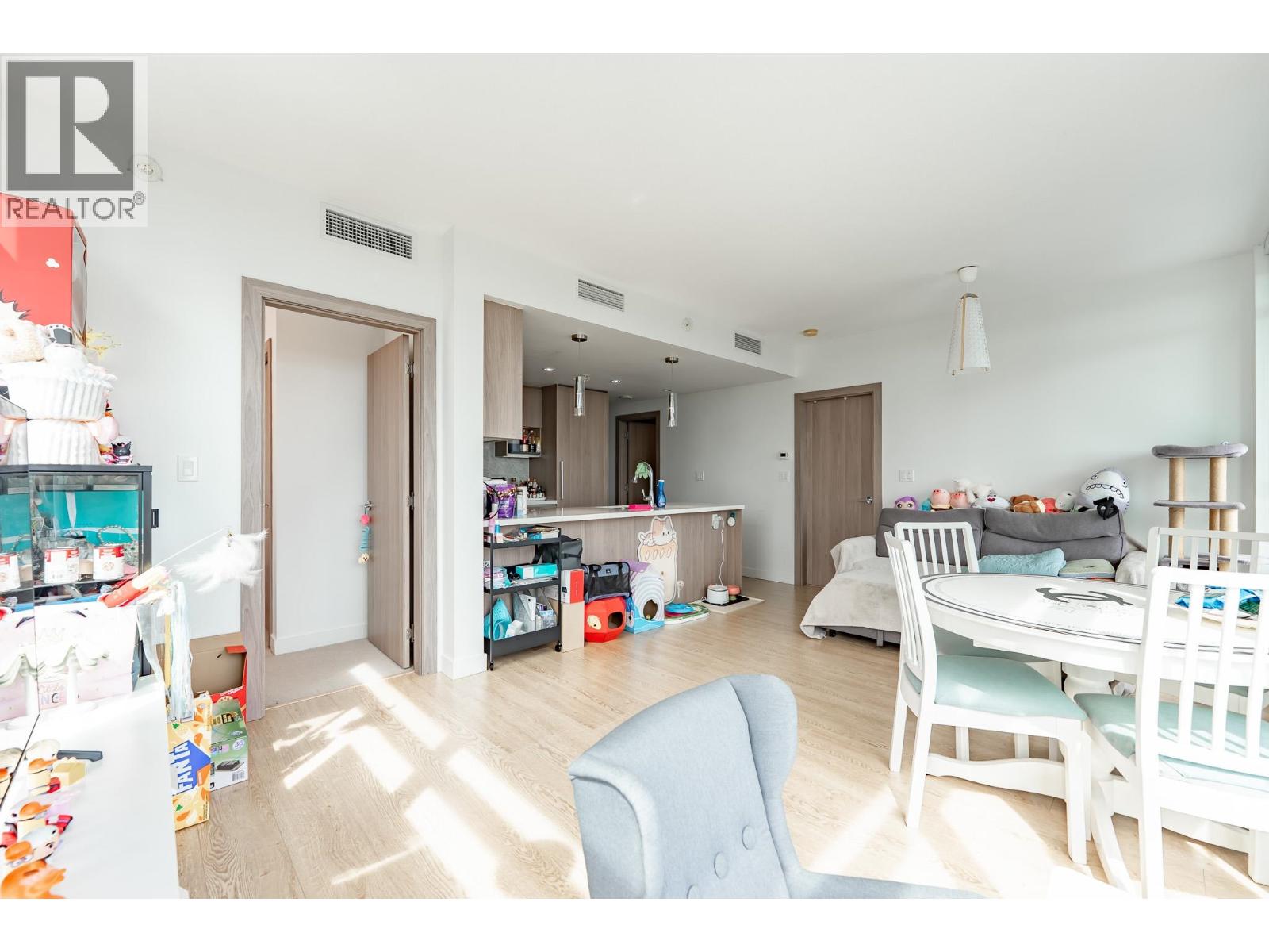 1901 6538 Nelson Avenue Property Photo 7