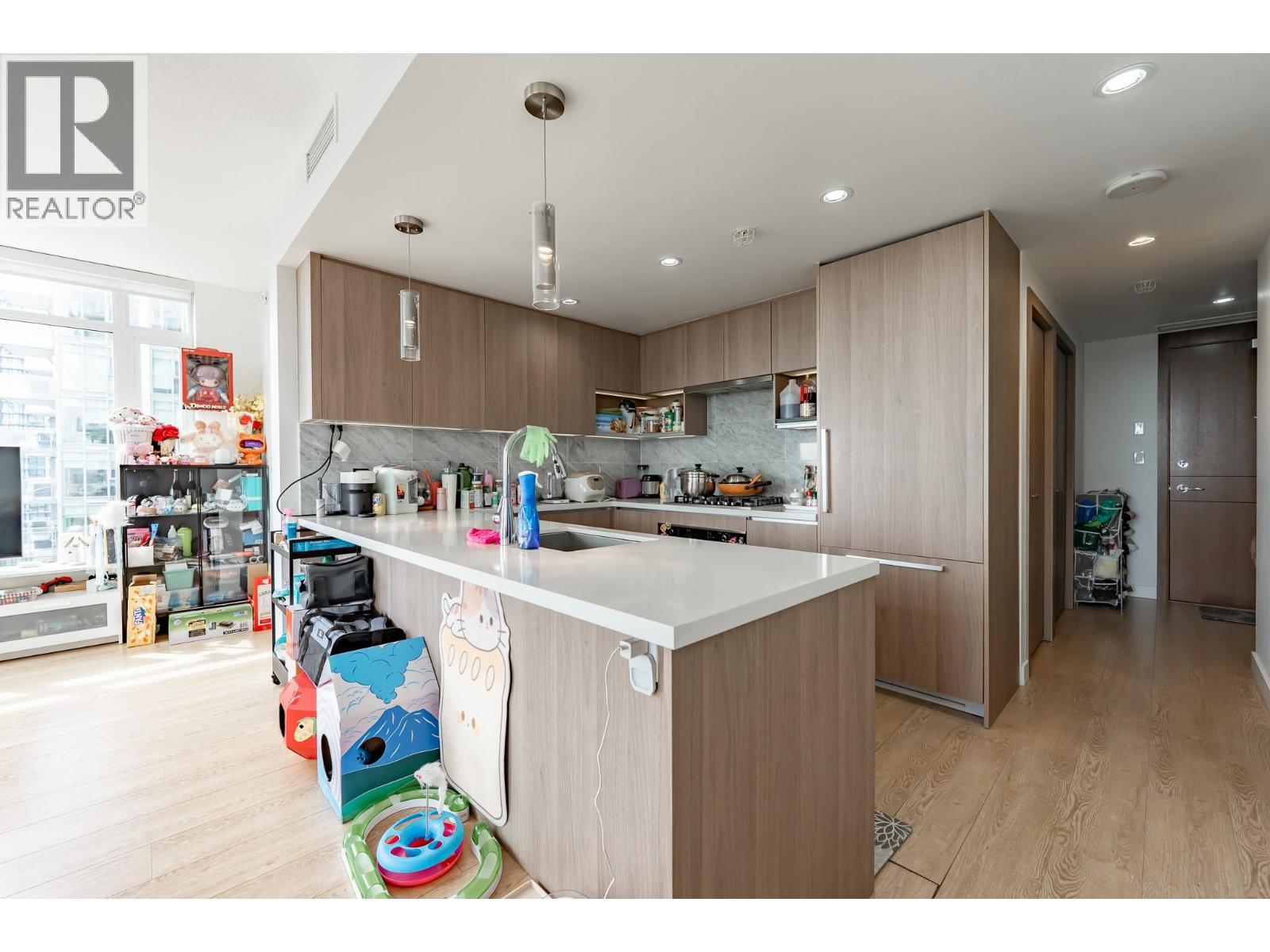 1901 6538 Nelson Avenue Property Photo 10