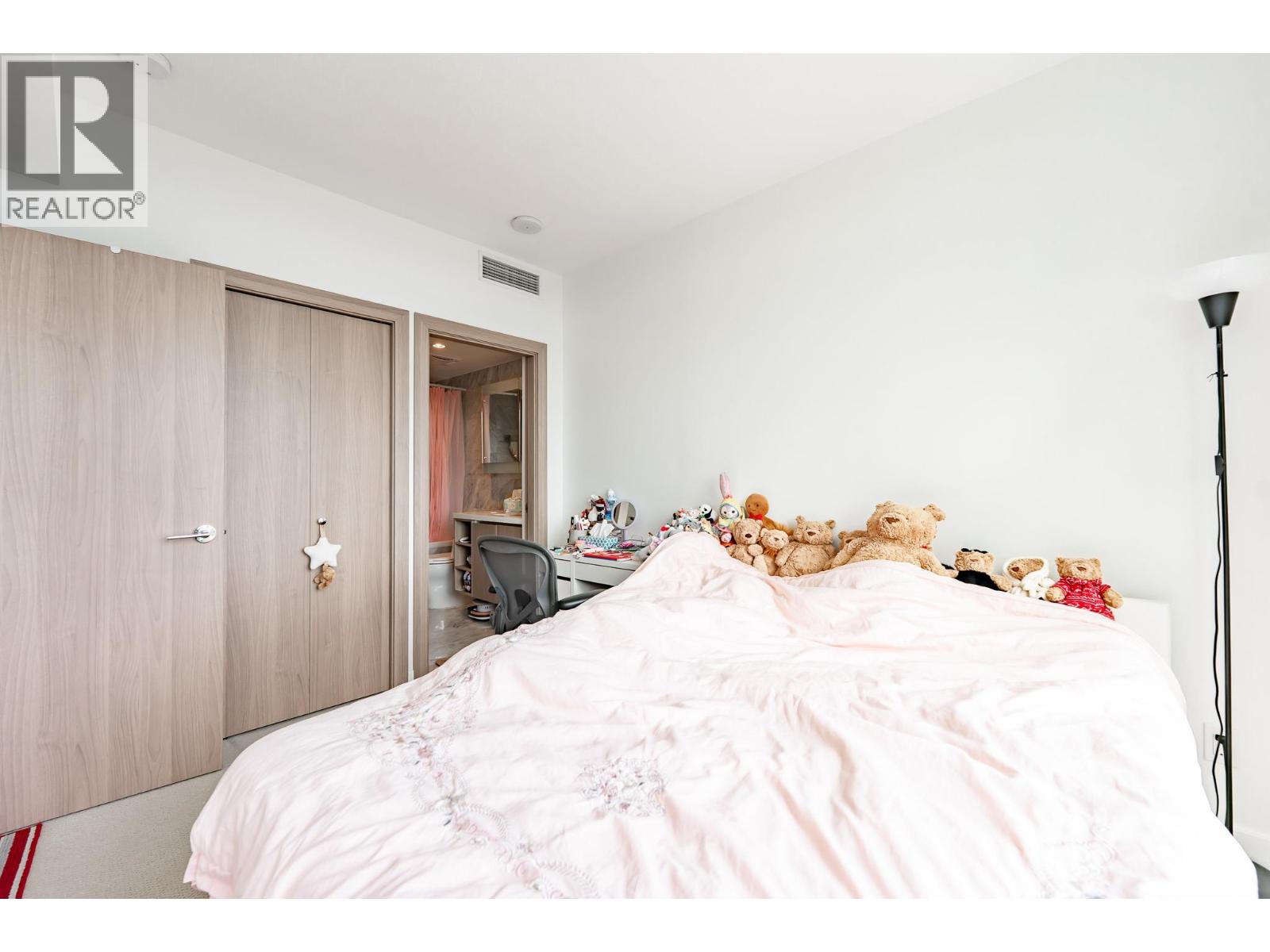 1901 6538 Nelson Avenue Property Photo 19