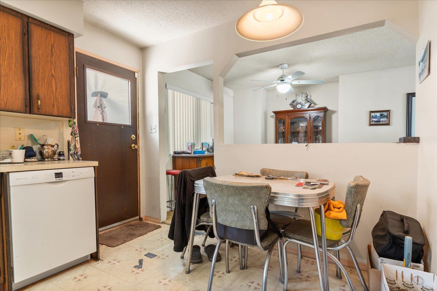 19426 63a Avenue Property Photo 8