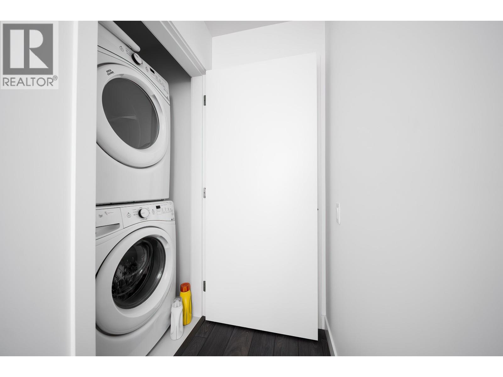 505 6677 Cambie Street Property Photo 13