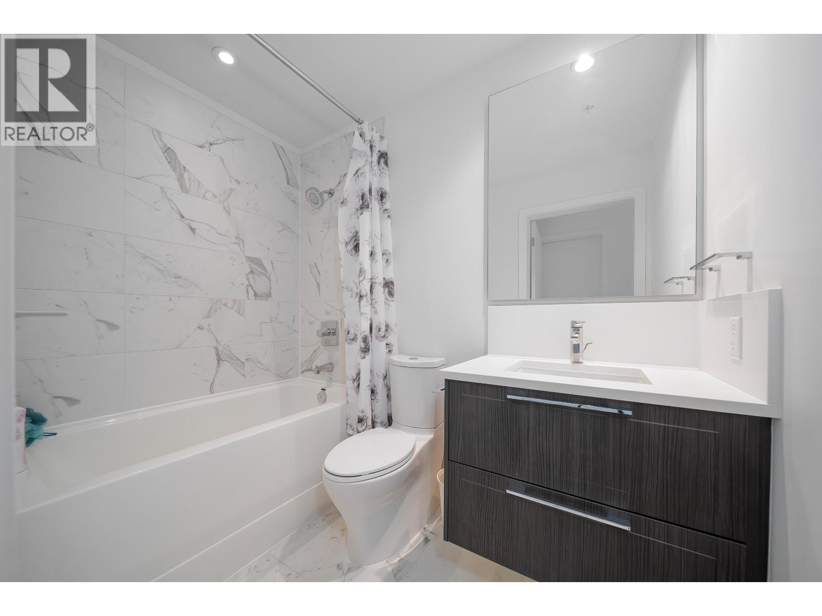 505 6677 Cambie Street Property Photo 14