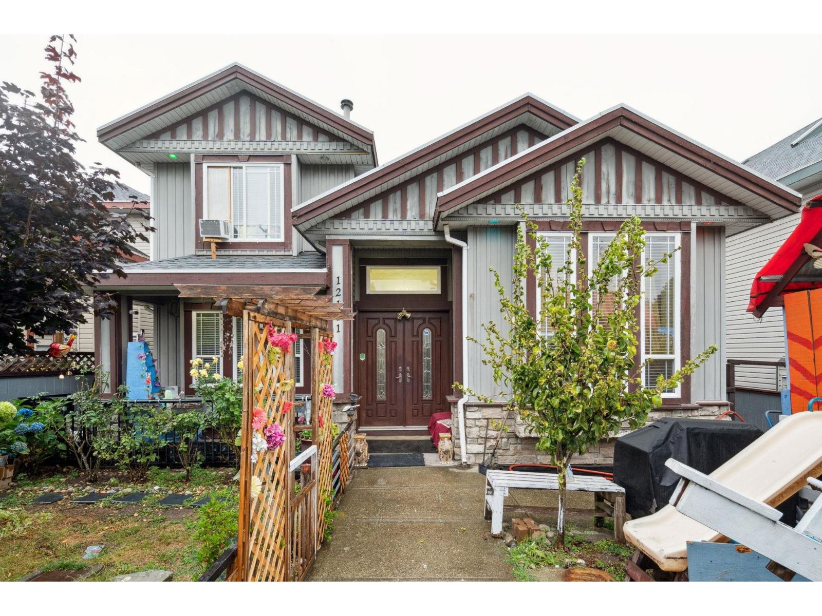 12141 96 Avenue Property Photo 37