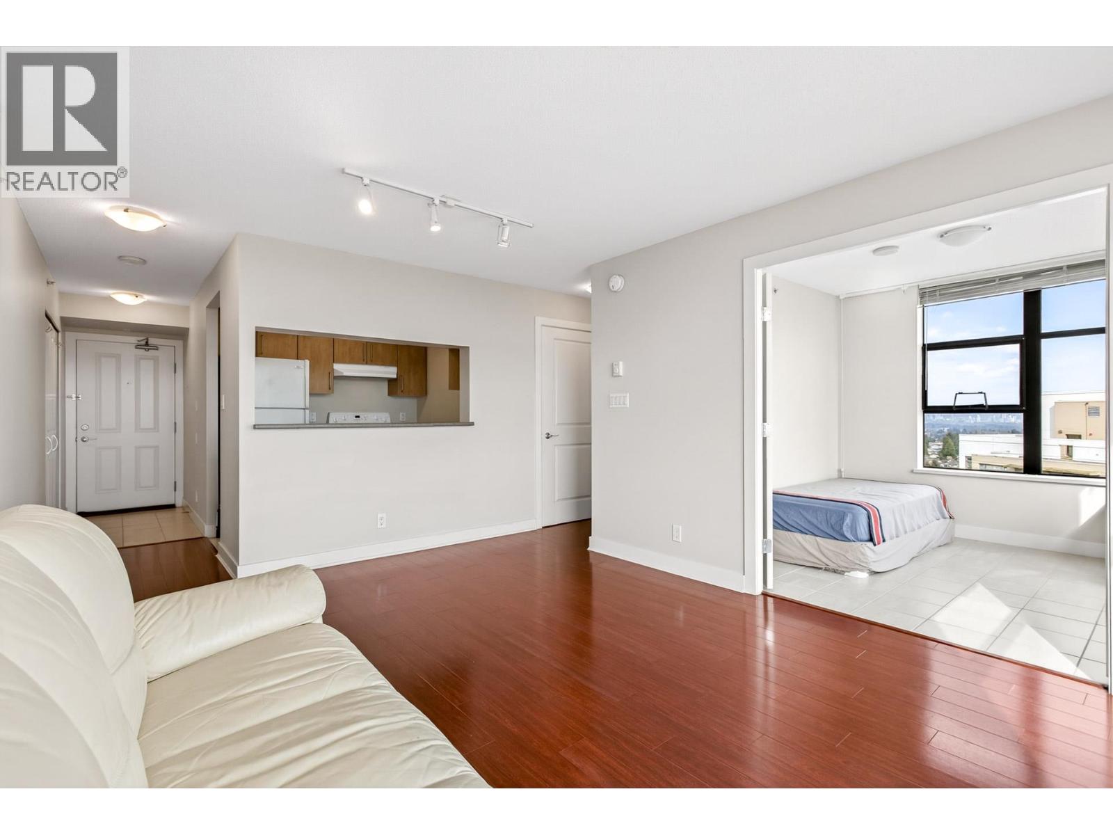 2502 5380 Oben Street Property Photo 13