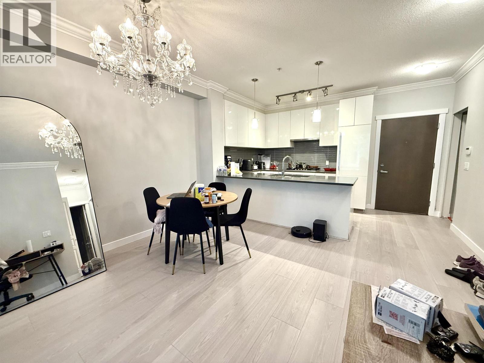 102 9399 Alexandra Road Property Photo 3
