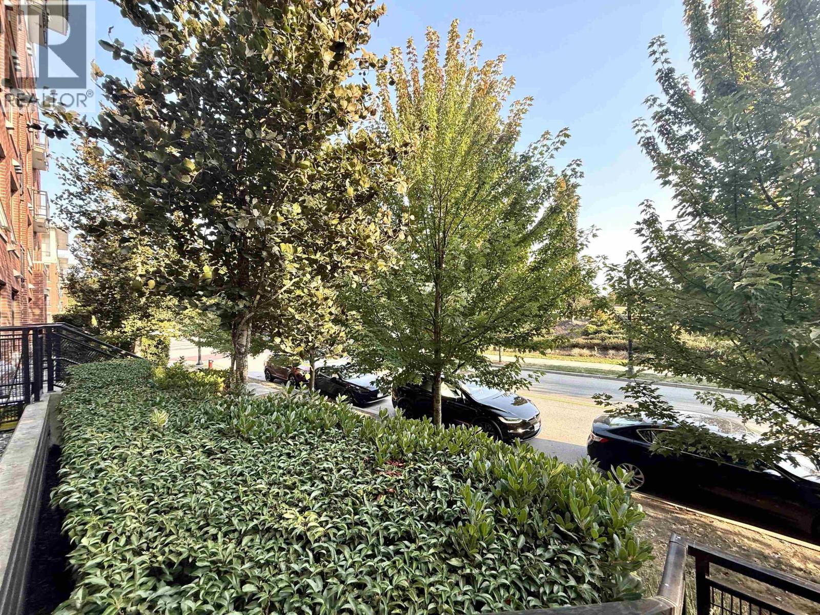102 9399 Alexandra Road Property Photo 16