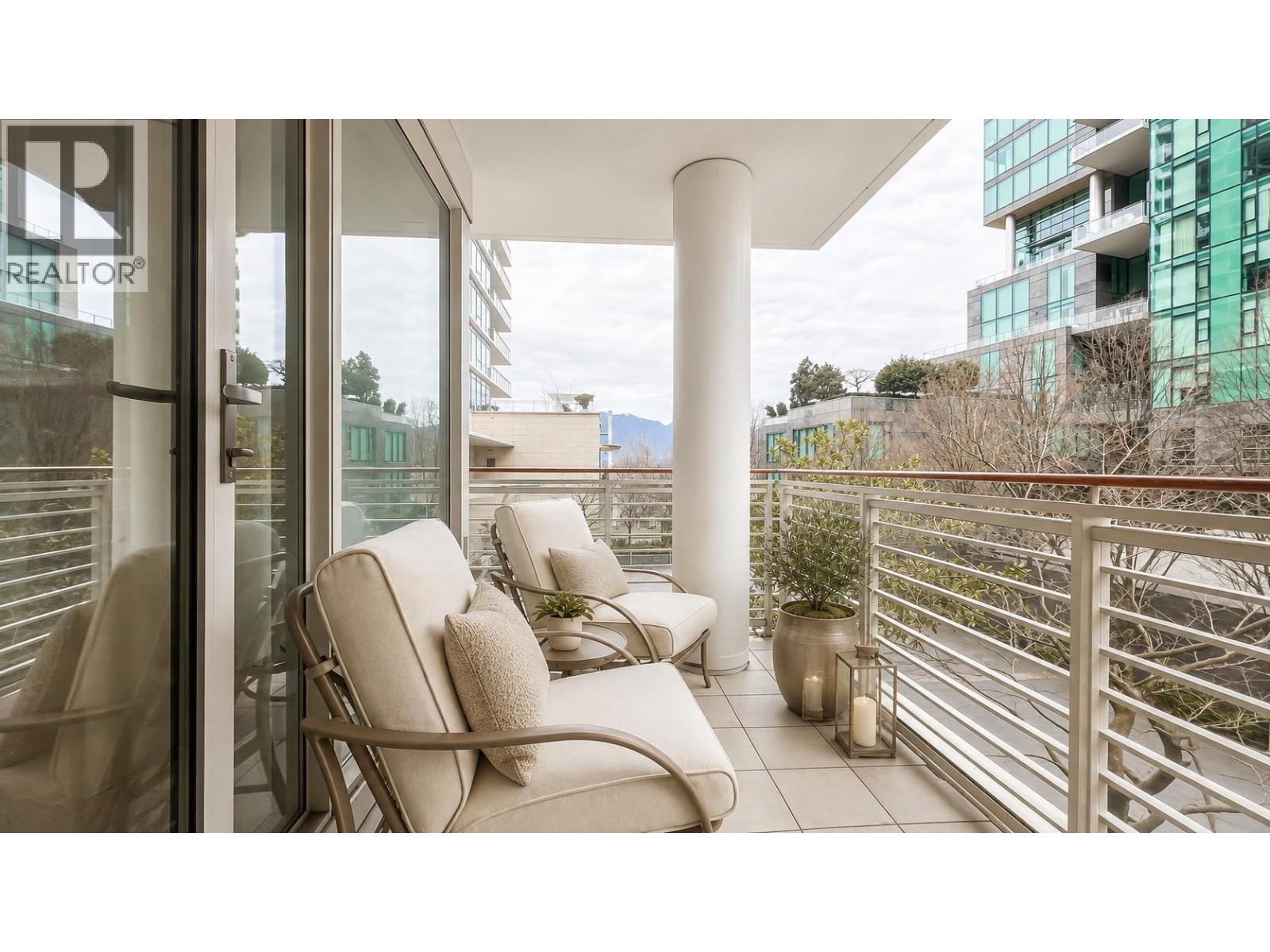 1133 W Cordova Street Property Photo 12