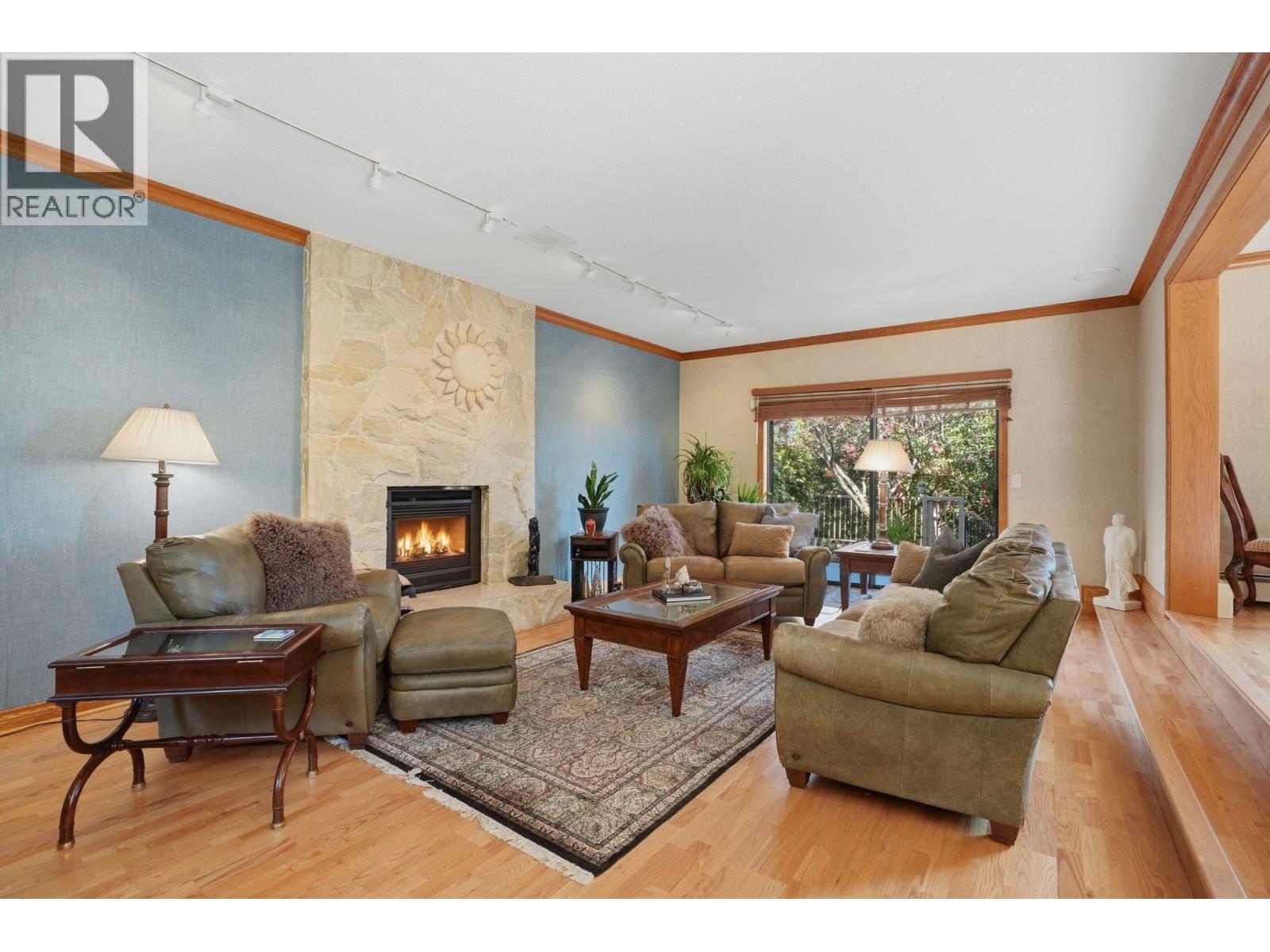 5653 Groveridge Wynd Property Photo 10