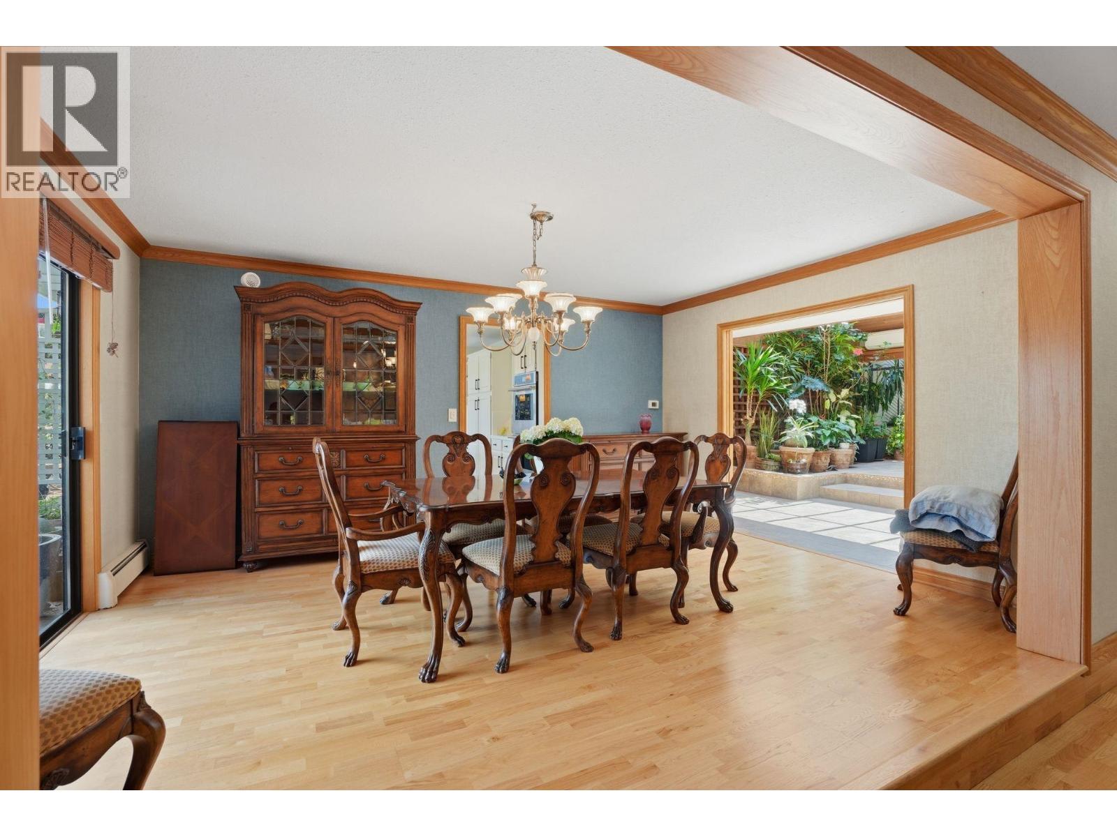 5653 Groveridge Wynd Property Photo 11