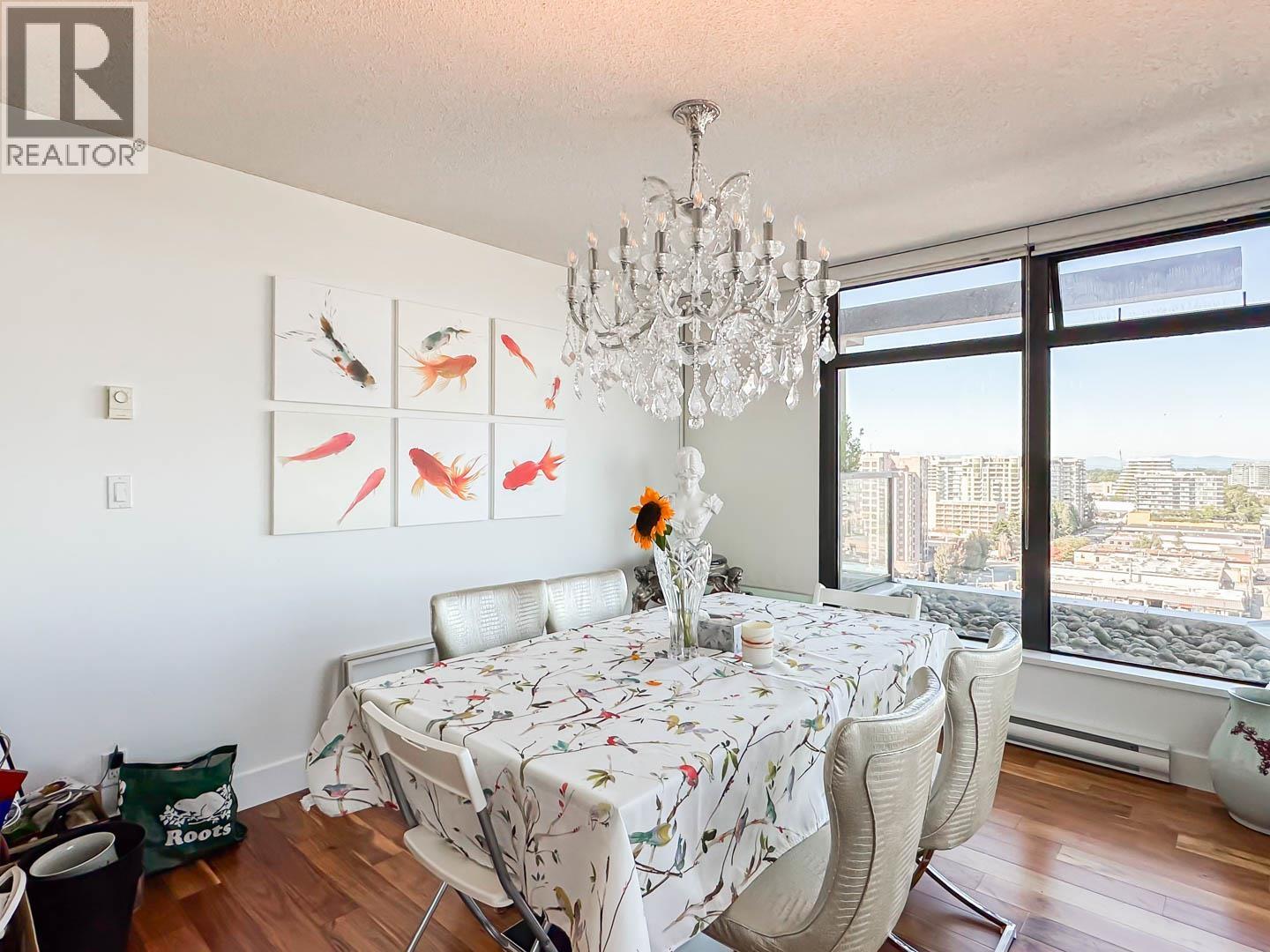 1802 5811 No. 3 Road Property Photo 6