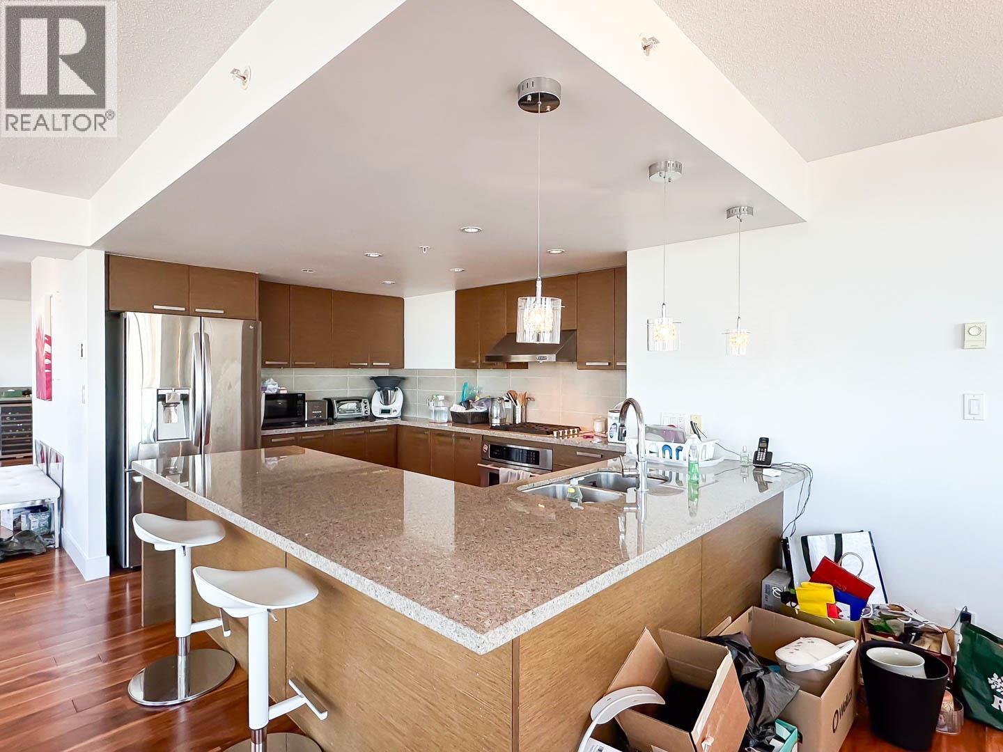 1802 5811 No. 3 Road Property Photo 7