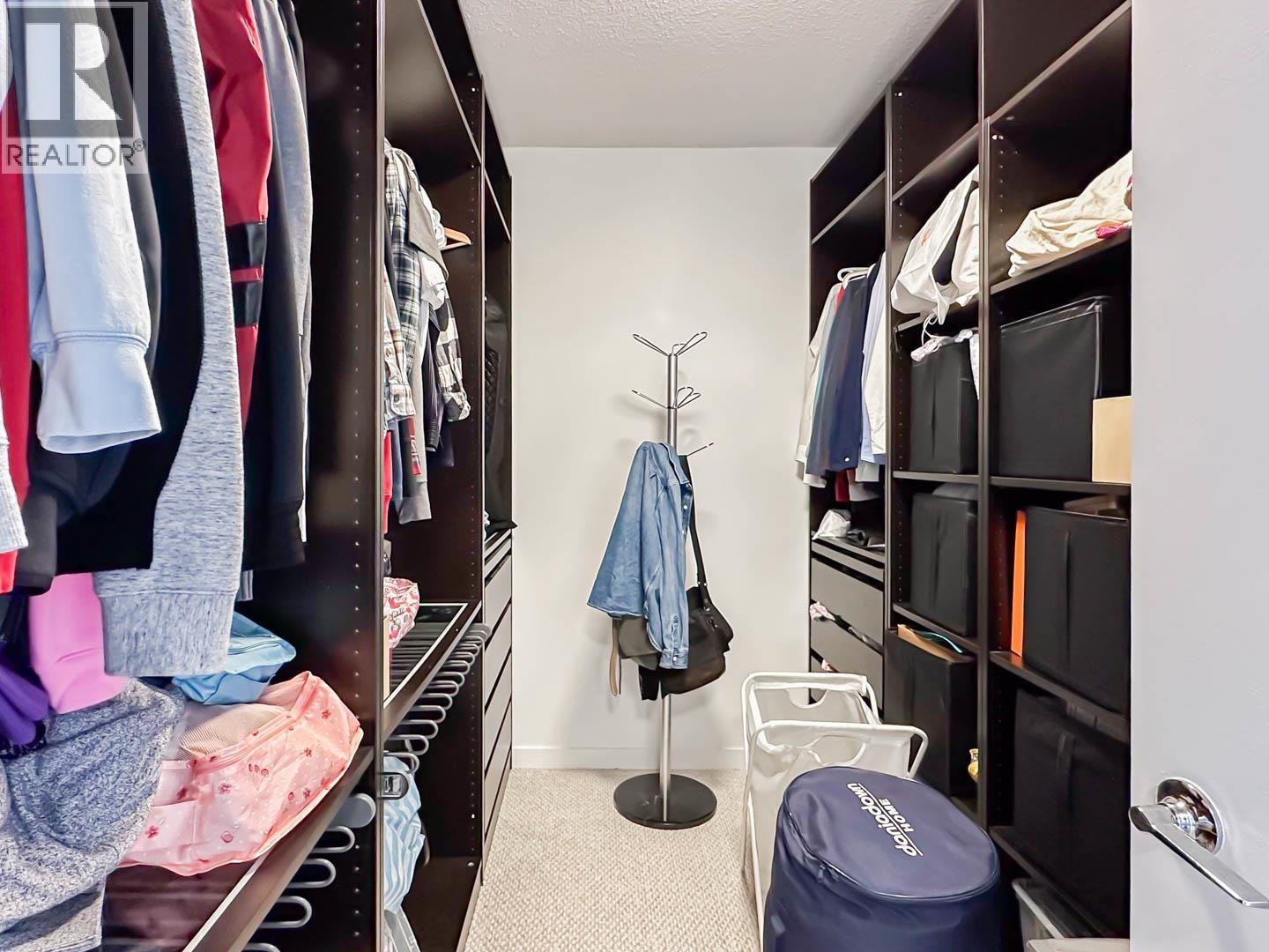 1802 5811 No. 3 Road Property Photo 12