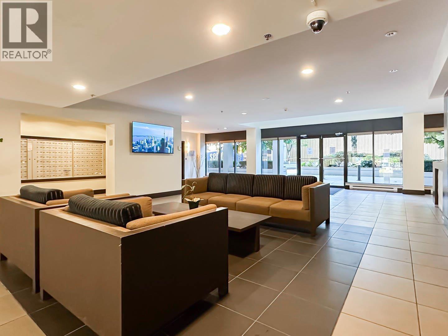 1802 5811 No. 3 Road Property Photo 25