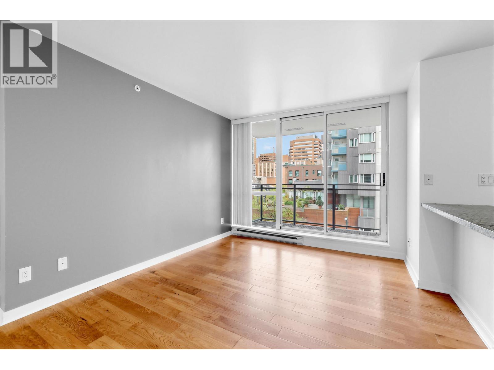 602 1082 Seymour Street Property Photo 5