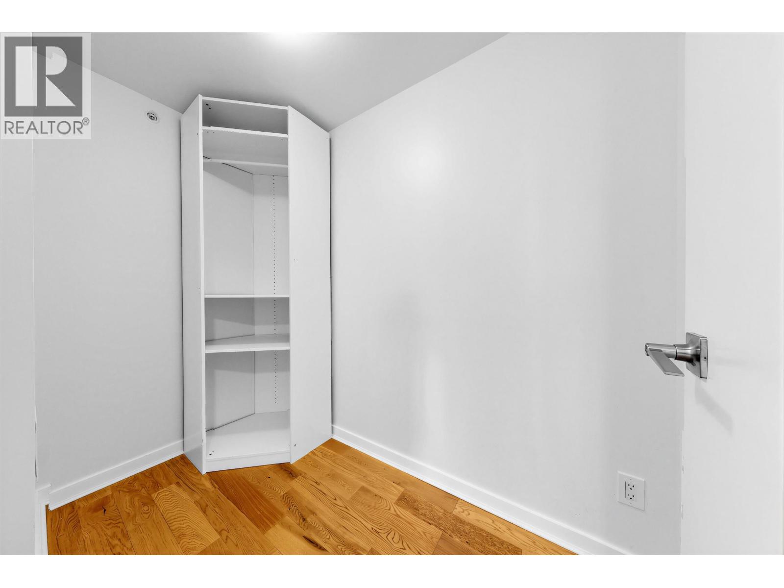 602 1082 Seymour Street Property Photo 17