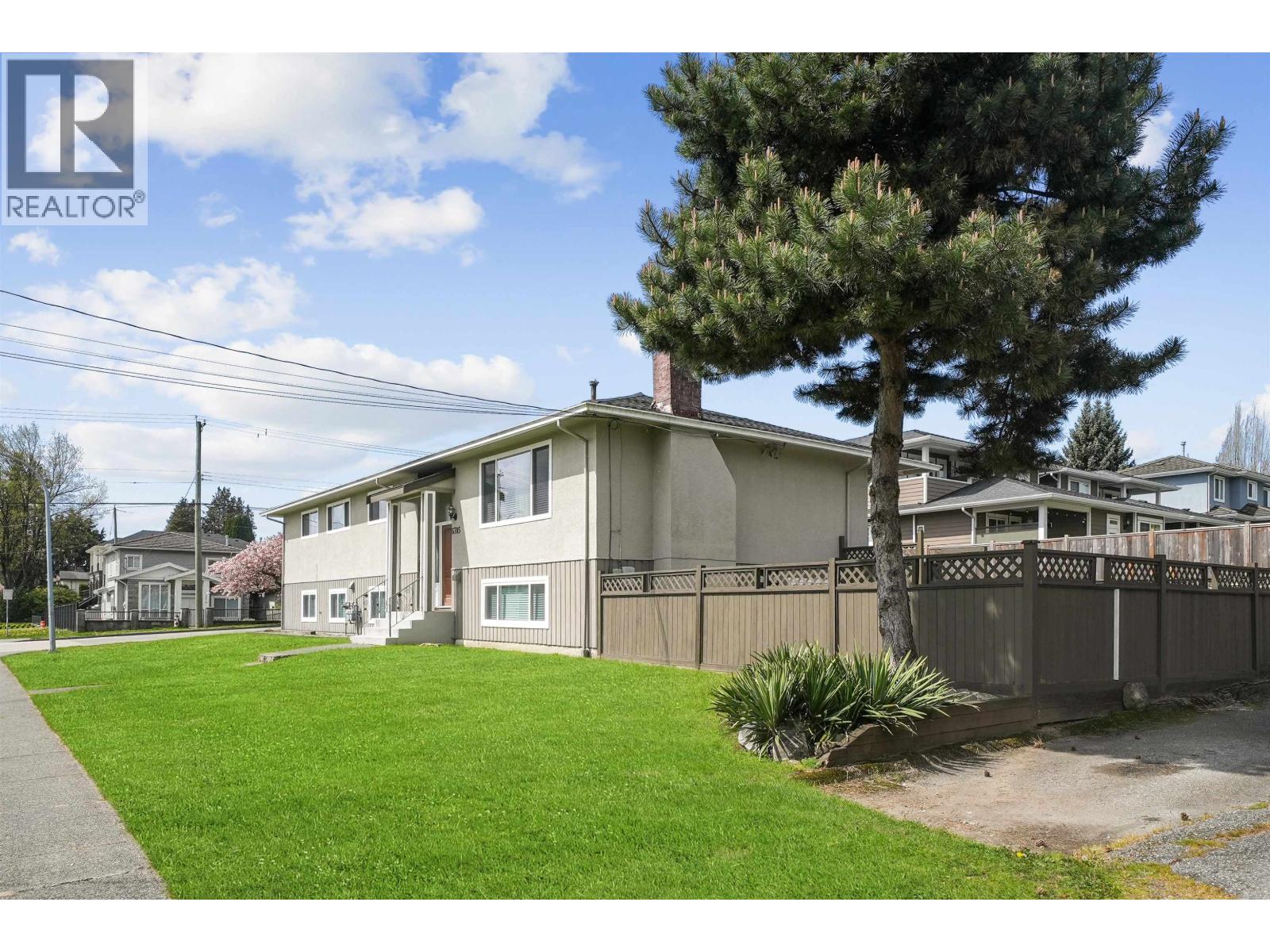 1570 Sperling Avenue Property Photo 4