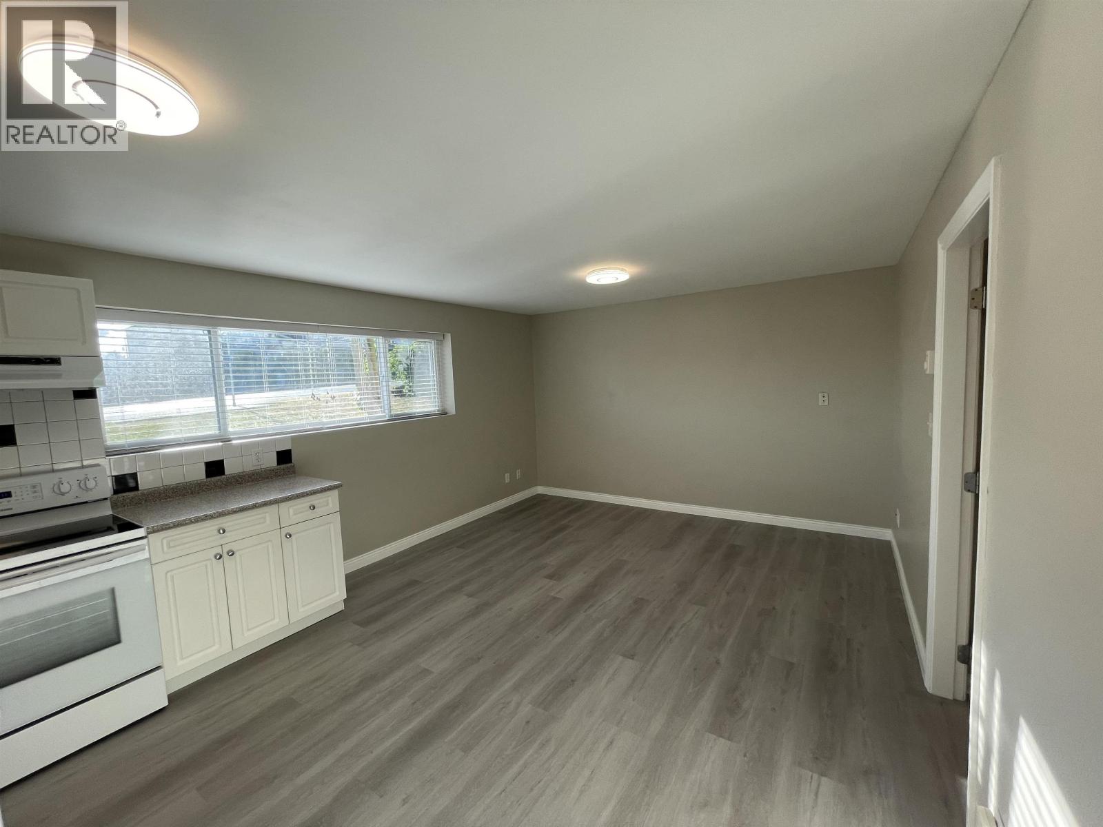 1570 Sperling Avenue Property Photo 25