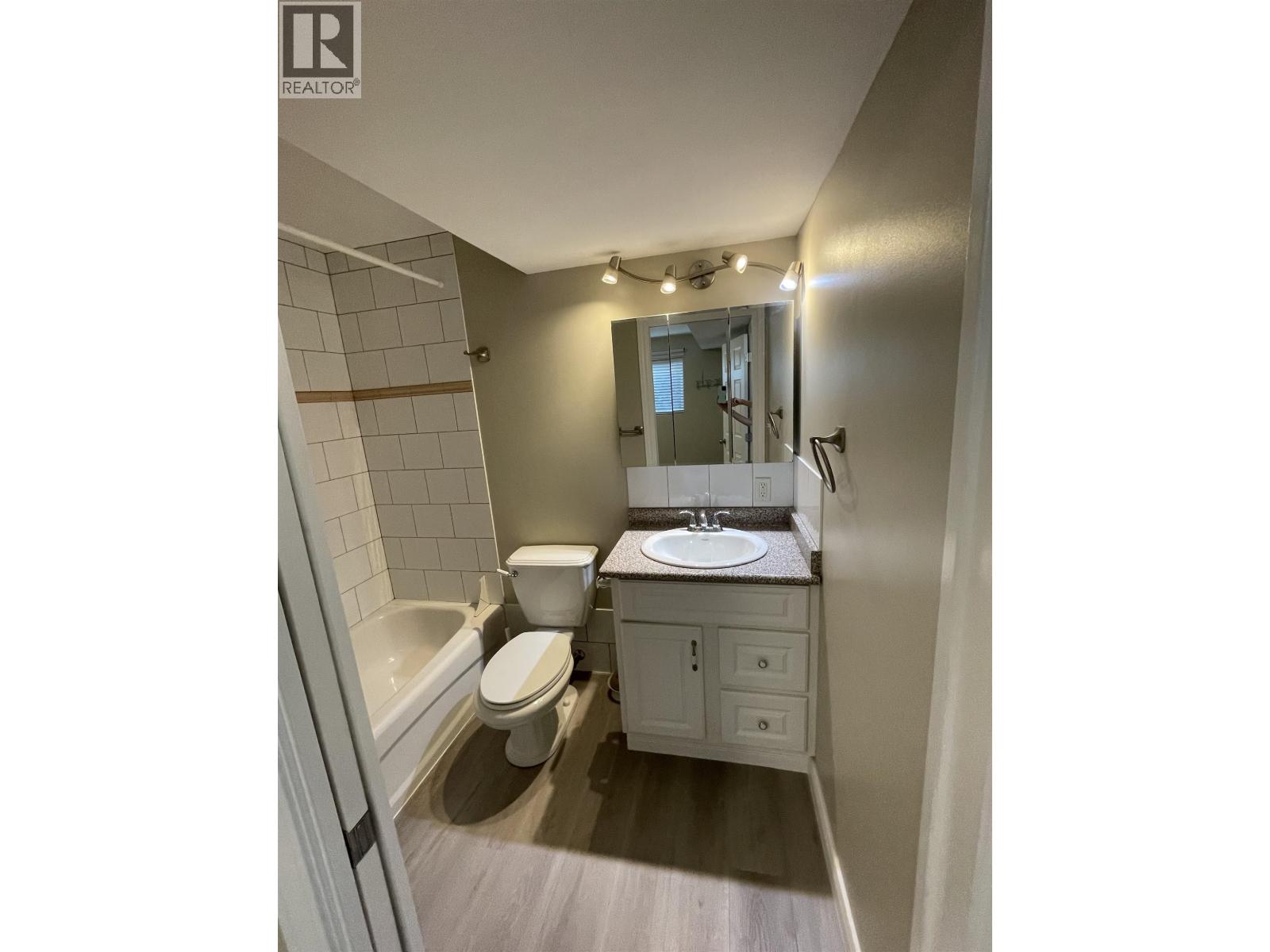 1570 Sperling Avenue Property Photo 26
