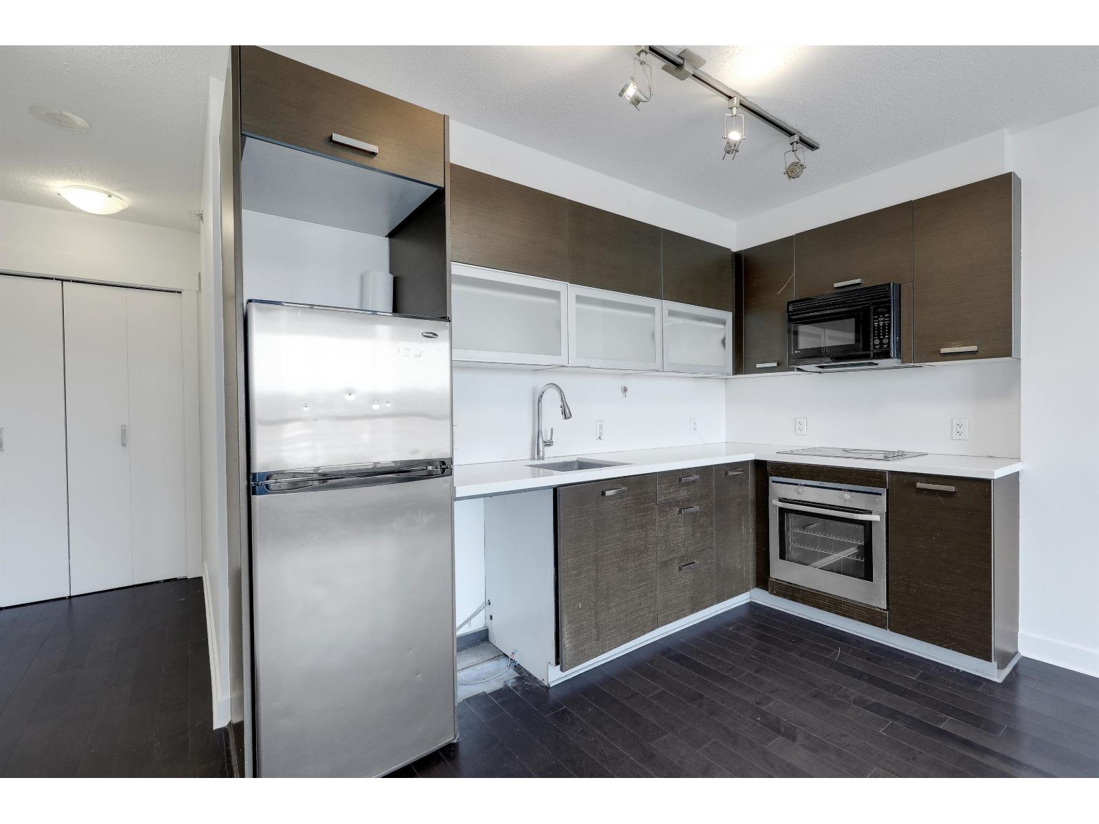 1011 10777 University Drive Property Photo 11