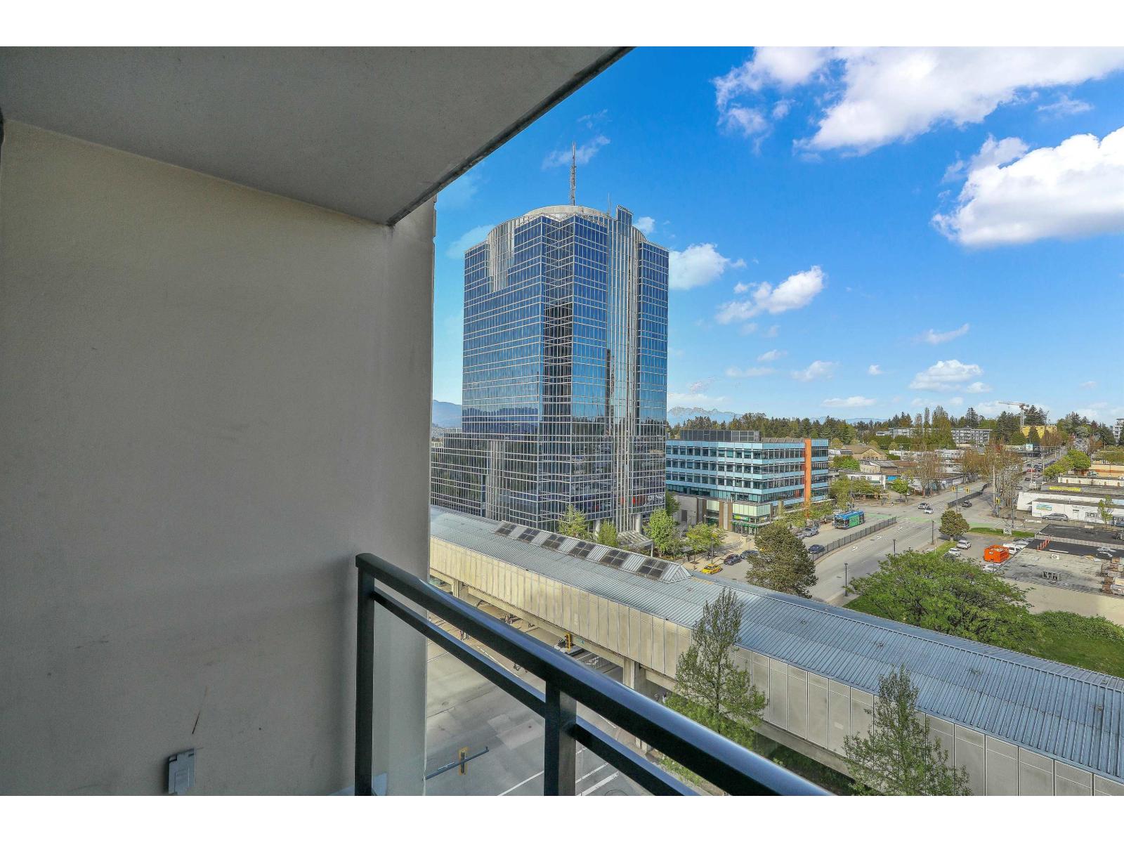 1011 10777 University Drive Property Photo 17