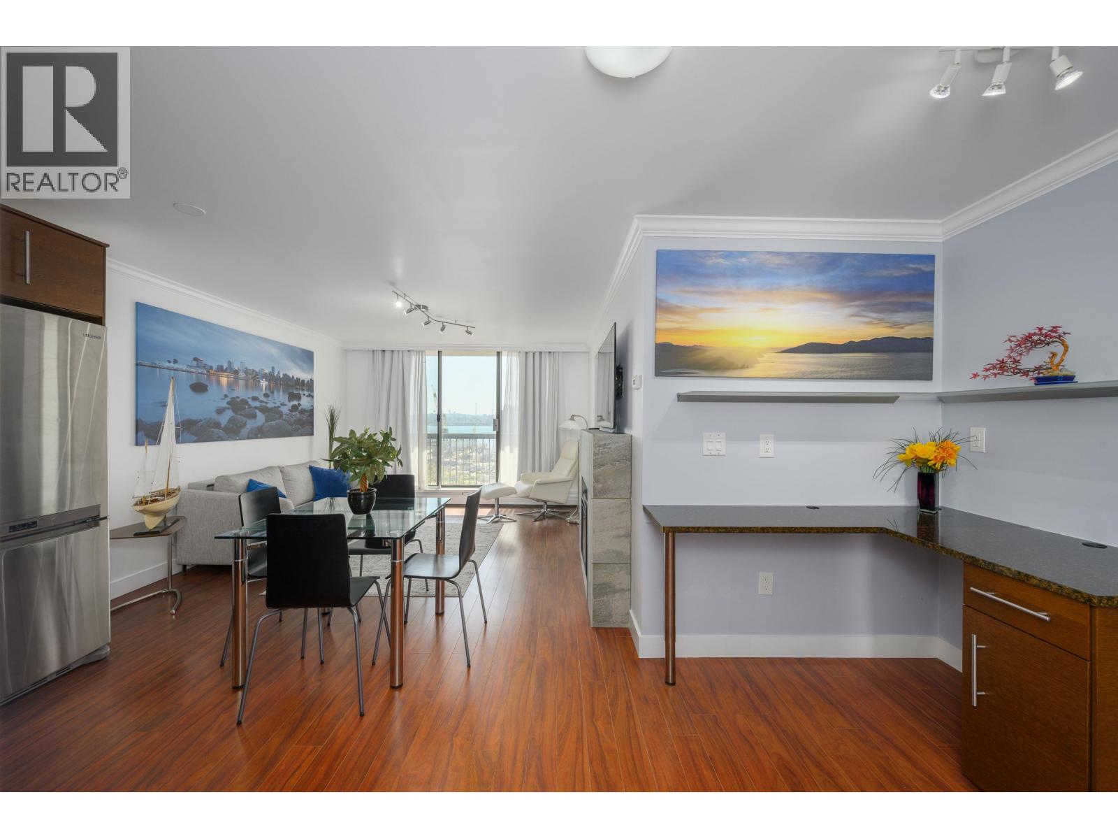 608 145 ST. GEORGES AVENUE Property Photo 1